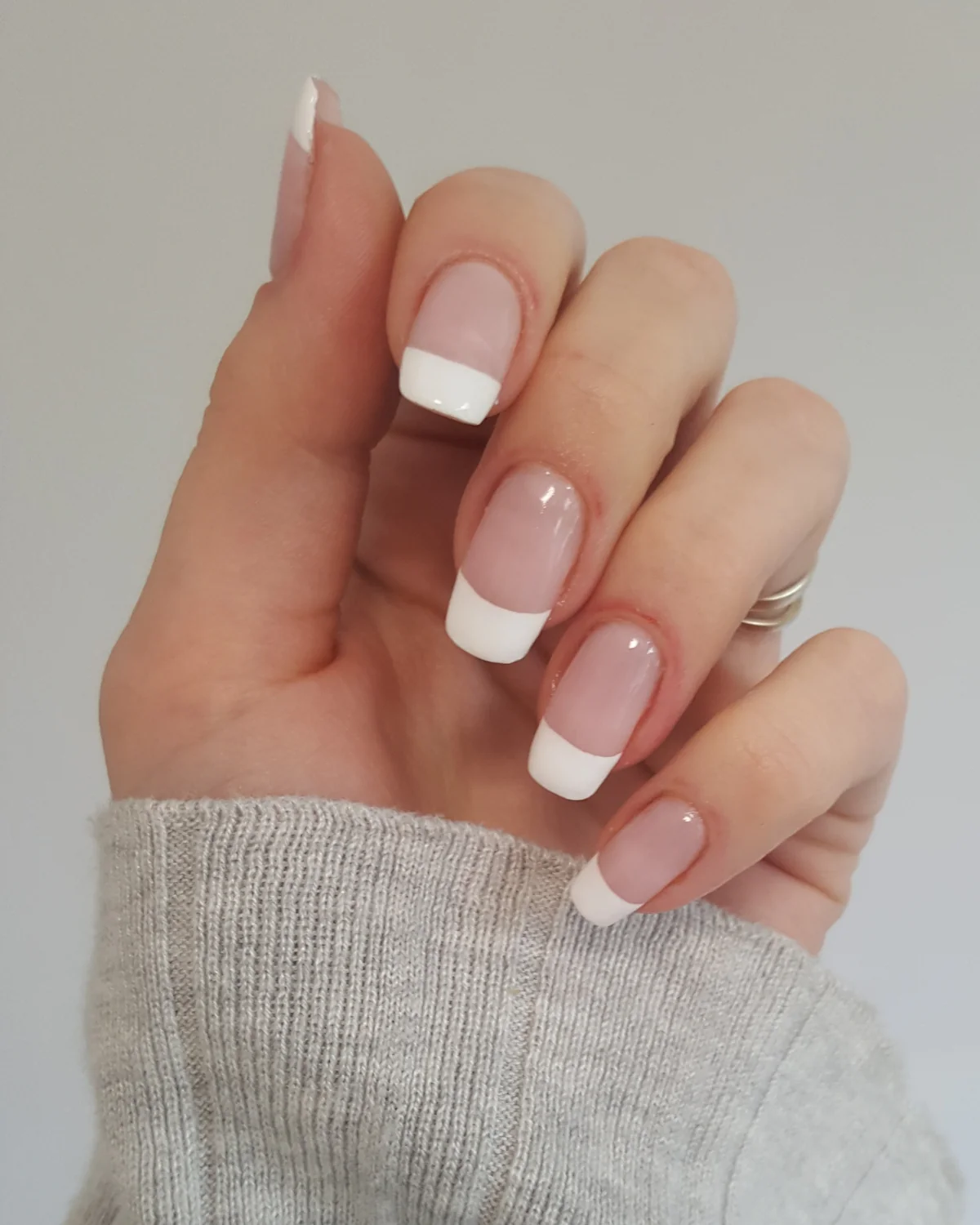 French tip nails design